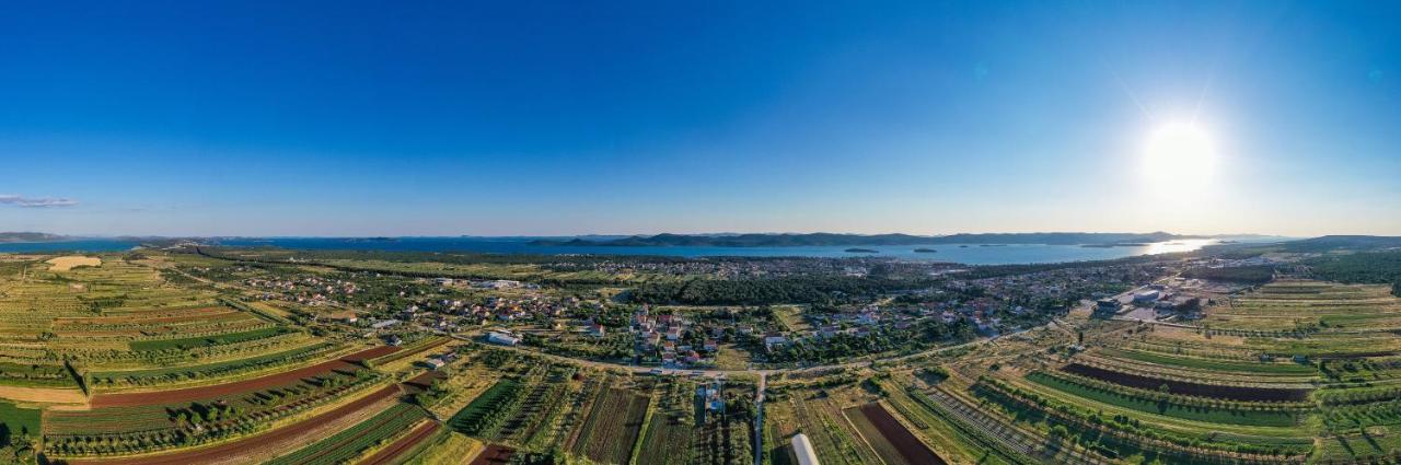Mobile House F&L Villa Biograd Na Moru Exteriör bild