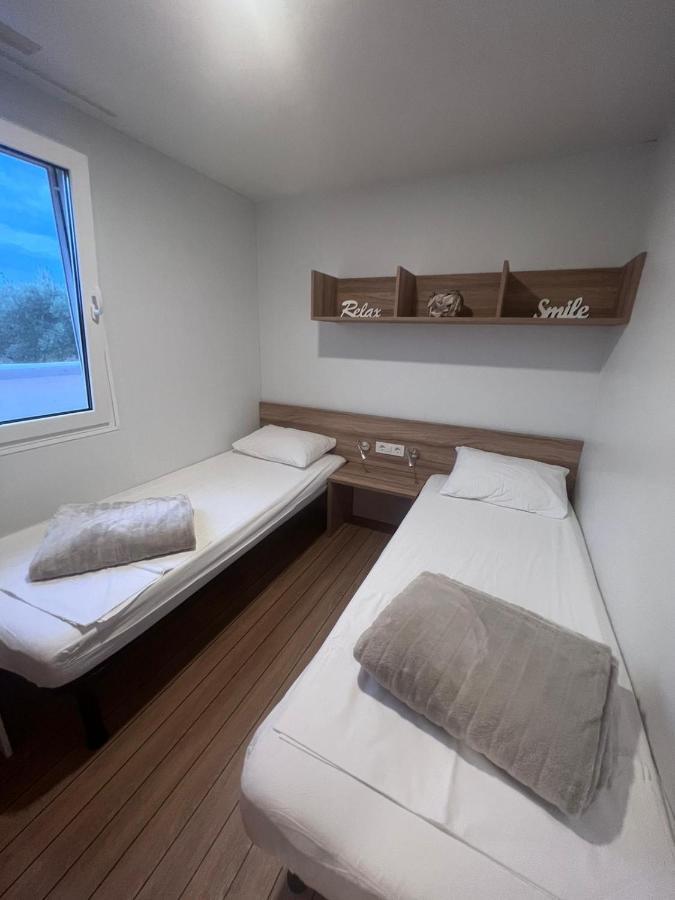 Mobile House F&L Villa Biograd Na Moru Exteriör bild