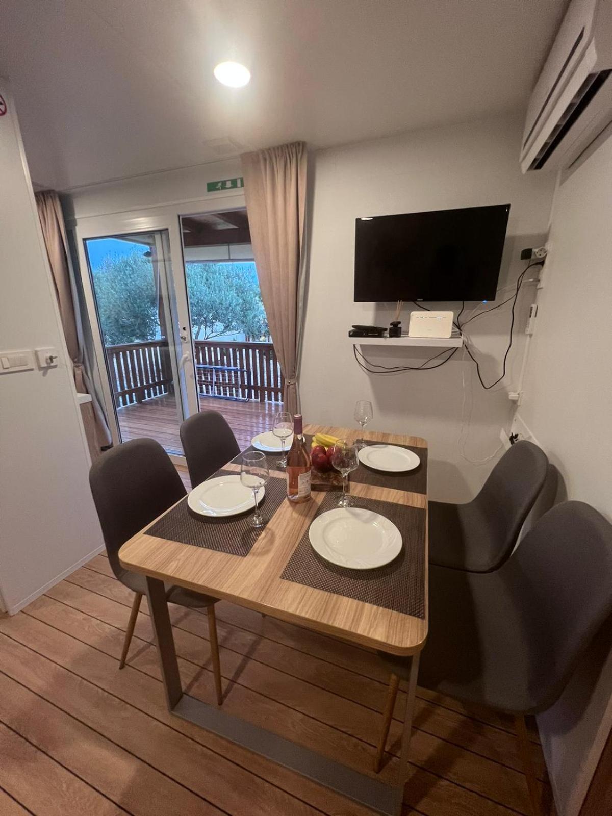 Mobile House F&L Villa Biograd Na Moru Exteriör bild