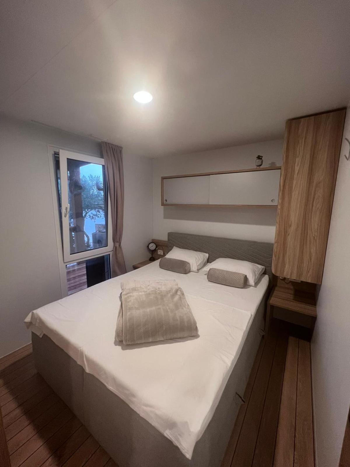Mobile House F&L Villa Biograd Na Moru Exteriör bild